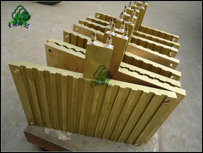 ��ͭ���Ȱ�